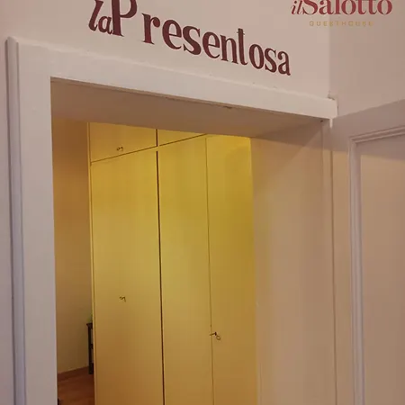 Il Salotto Apartment *